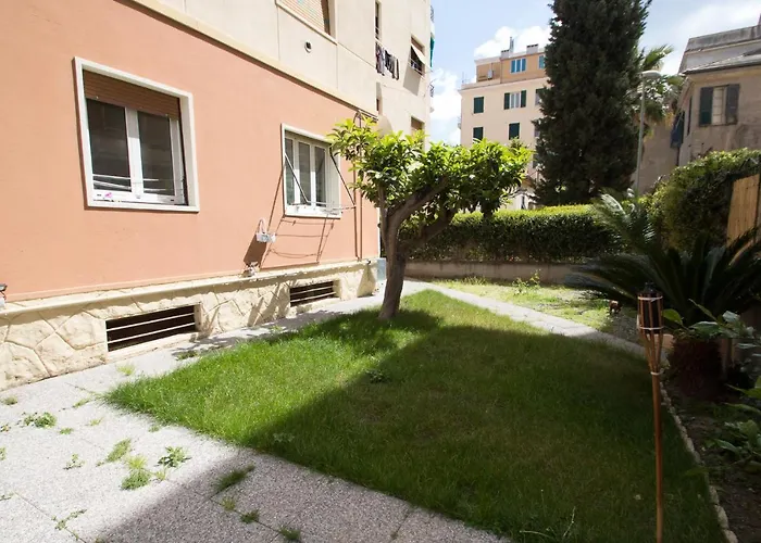 Con Giardino A 50mt Dal Mare 바라체